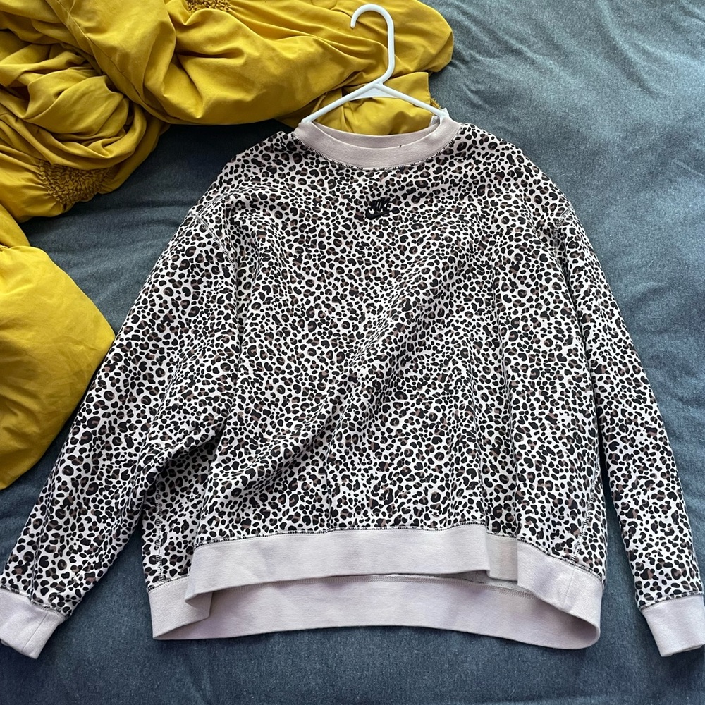 nike crewneck